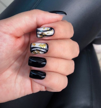 AM NAILS